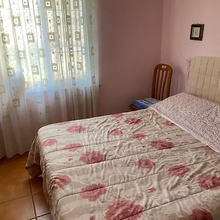 Central Guest House *